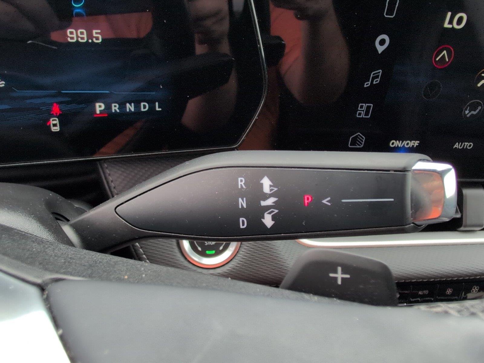 Used 2025 Summit White Chevrolet LT image 23