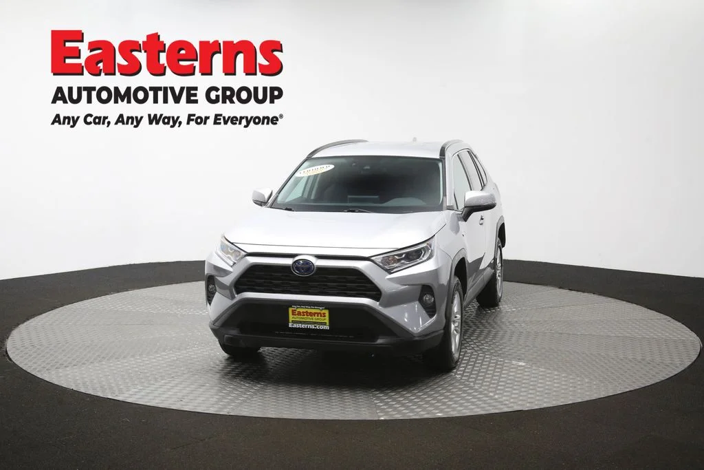 Used 2021 Silver Toyota XLE image 55