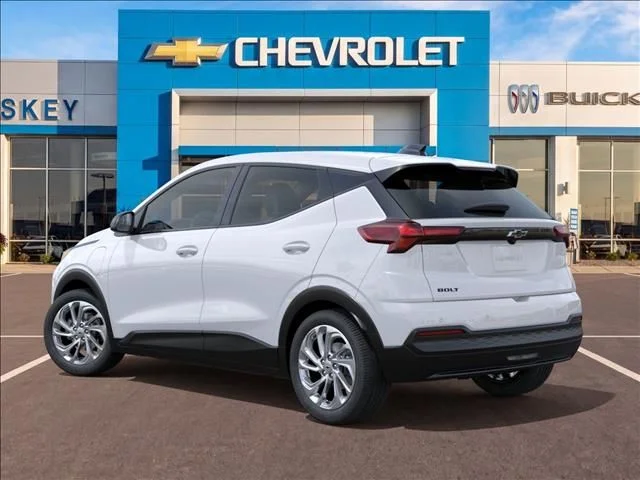 New 2027 White Chevrolet LT image 3