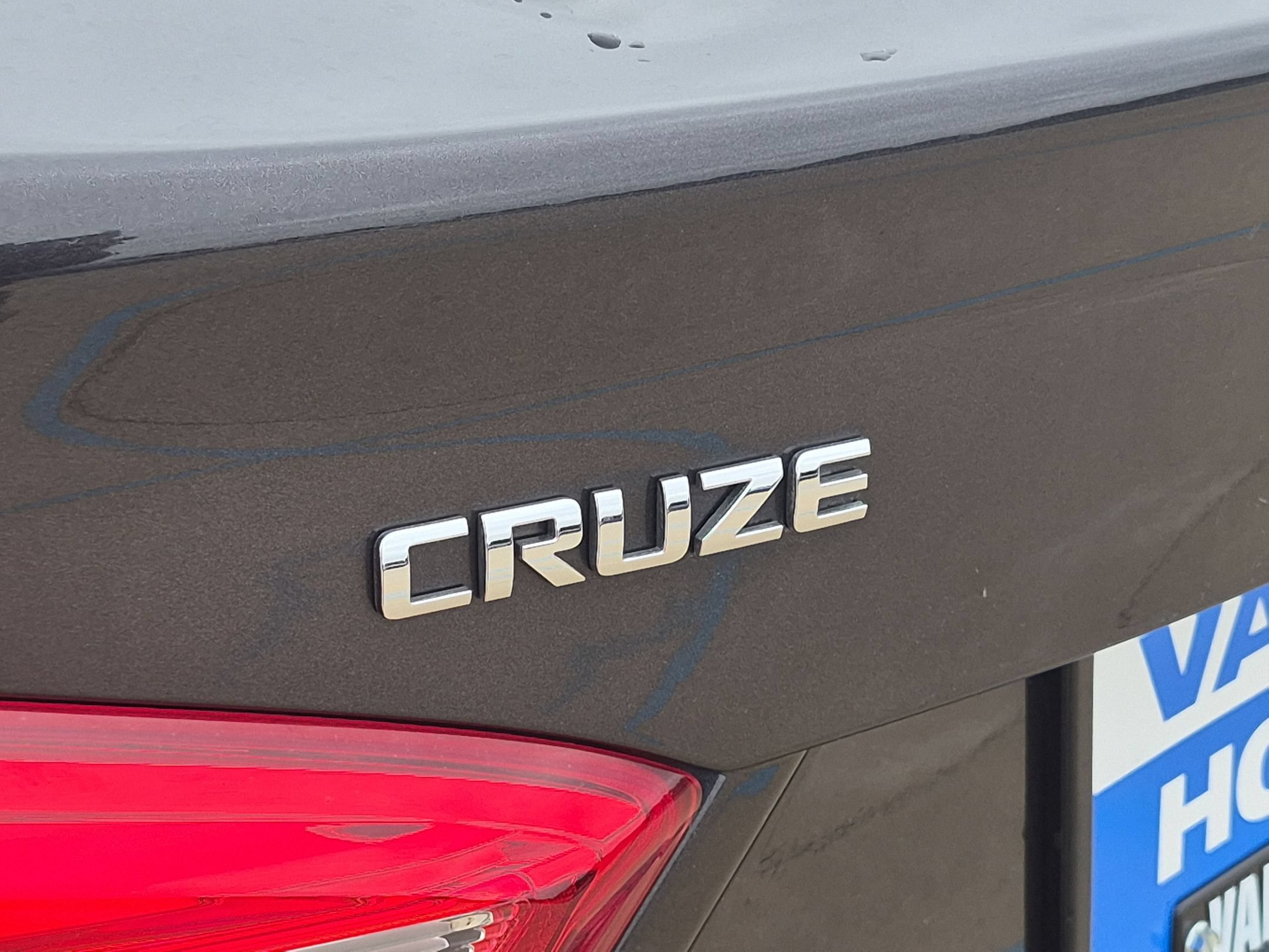 Used 2016 Tungsten Metallic Chevrolet LT image 27