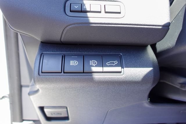 New 2026 Wind Chill Pearl <sup>1</sup> Toyota  XSE image 20