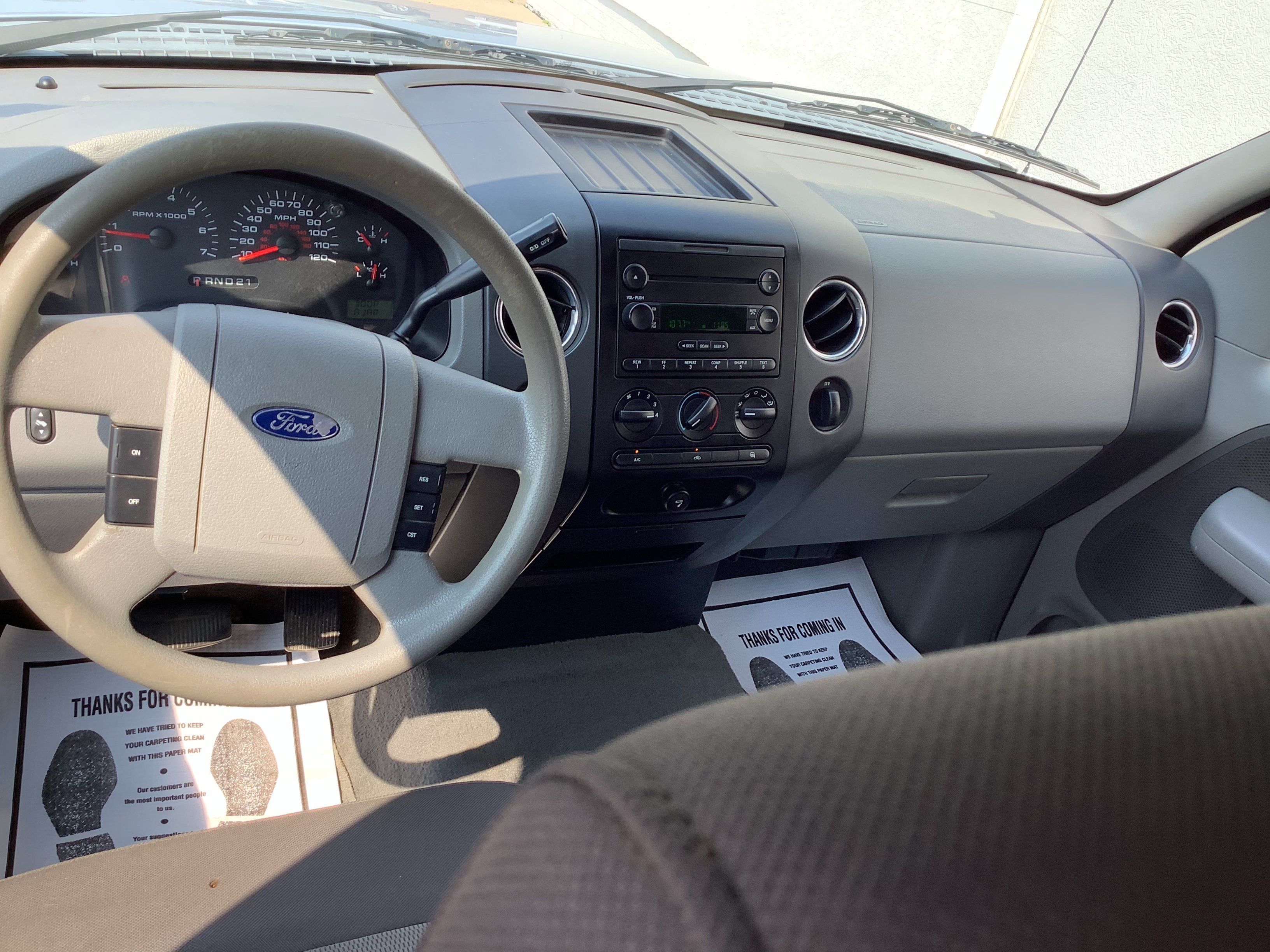 Used 2005 Silver Ford XLT image 9