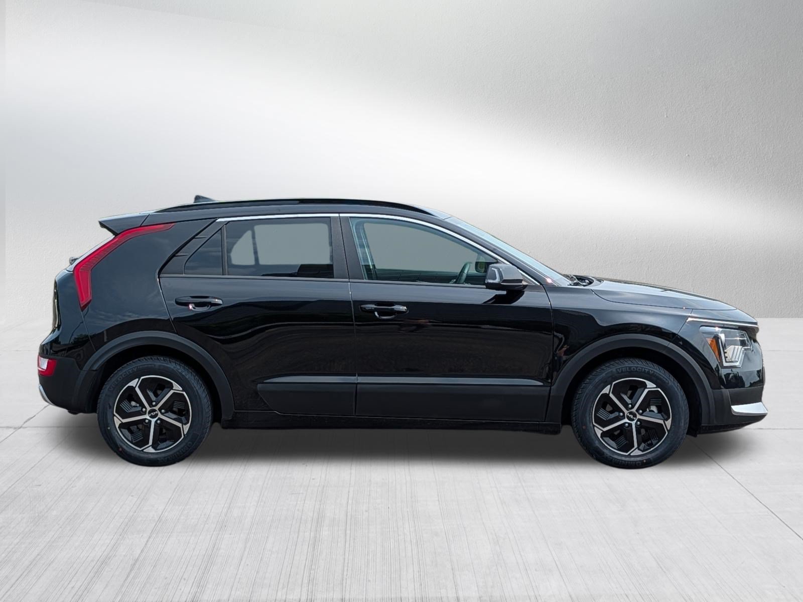 Certified Used 2024 Aurora Black Kia EX image 6