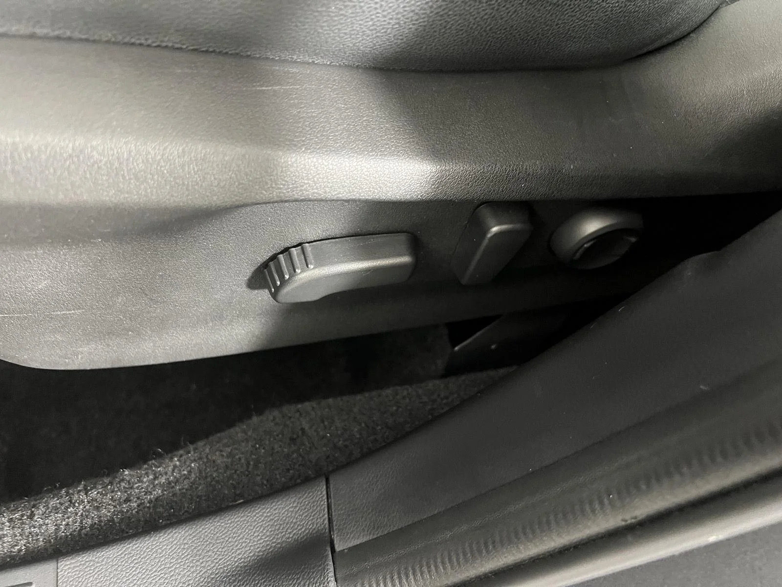 Used 2024 Magnetite Gray Metallic Subaru Premium image 19