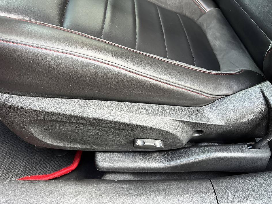 Used 2017 Cajun Red Tintcoat Chevrolet Premier image 21