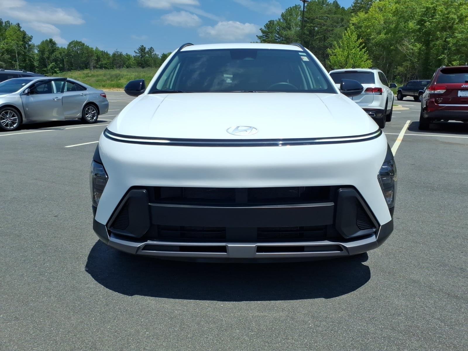 Used 2026 Atlas White Hyundai SEL Sport image 12