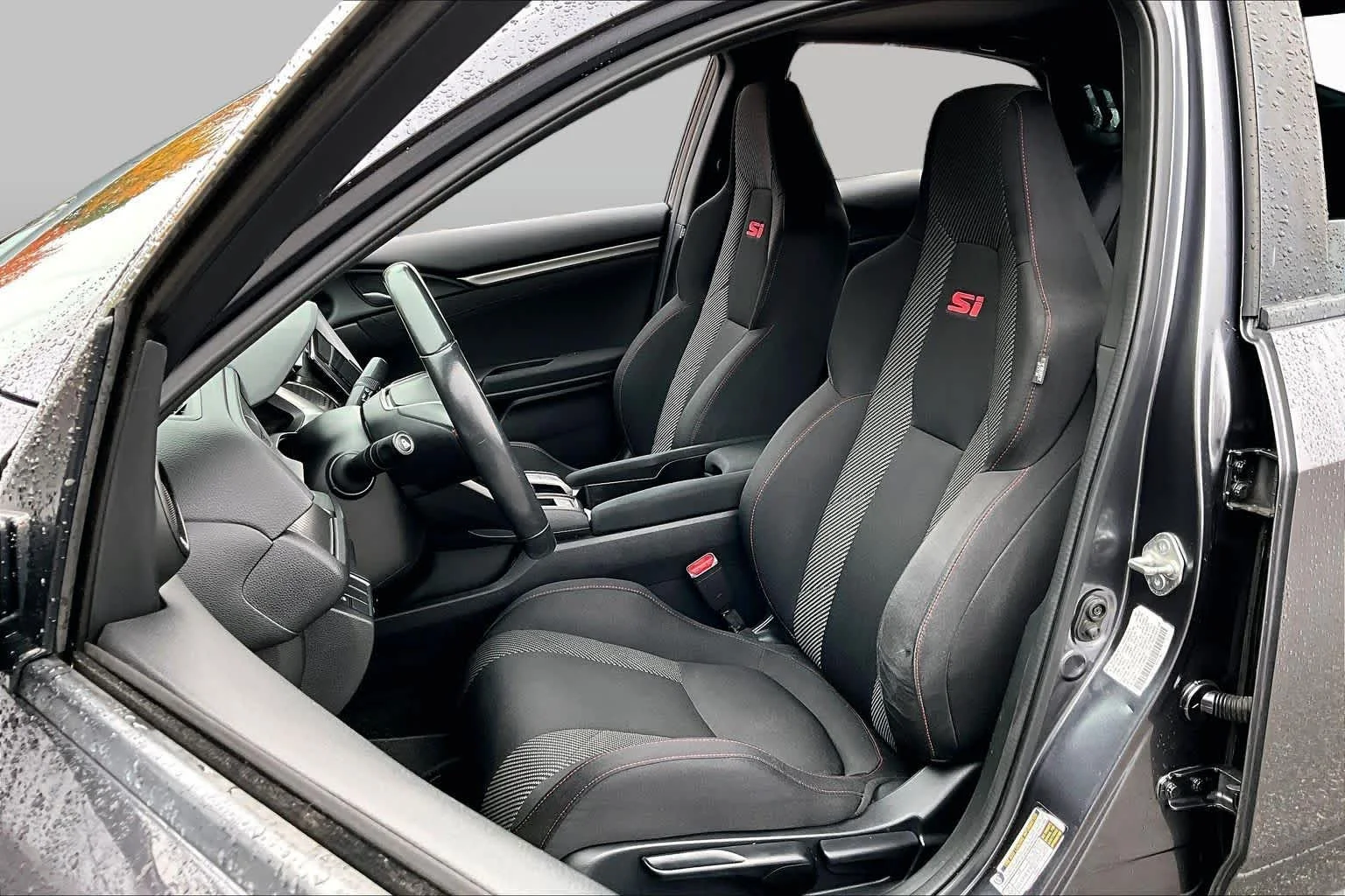 Certified Used 2018 Modern Steel Metallic Honda  image 9
