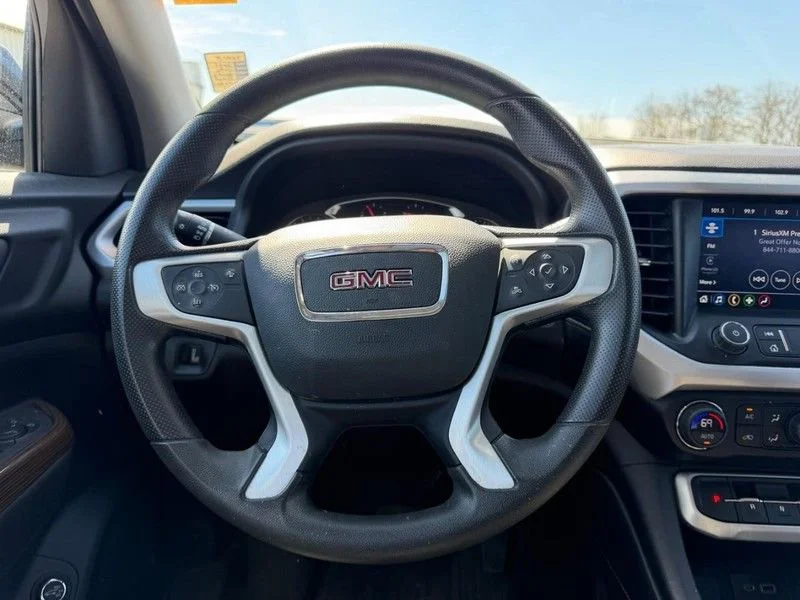 Used 2023 Ebony Twilight Metallic GMC SLE image 12