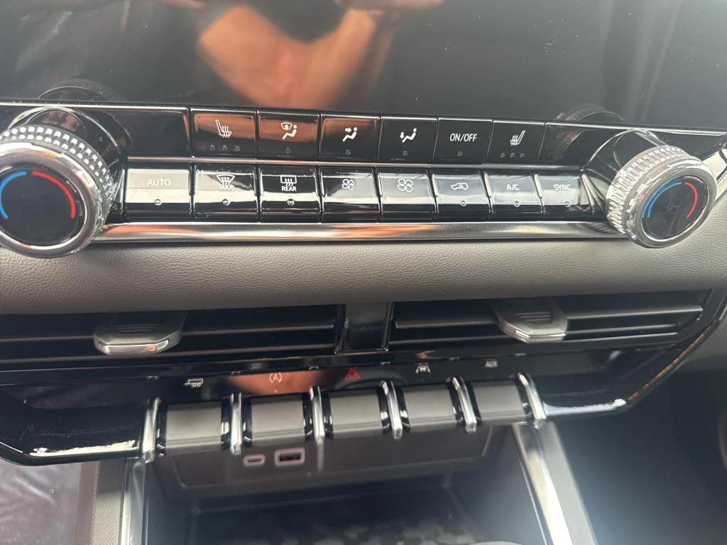 2025 GMC Canyon Elevation - Photo 23