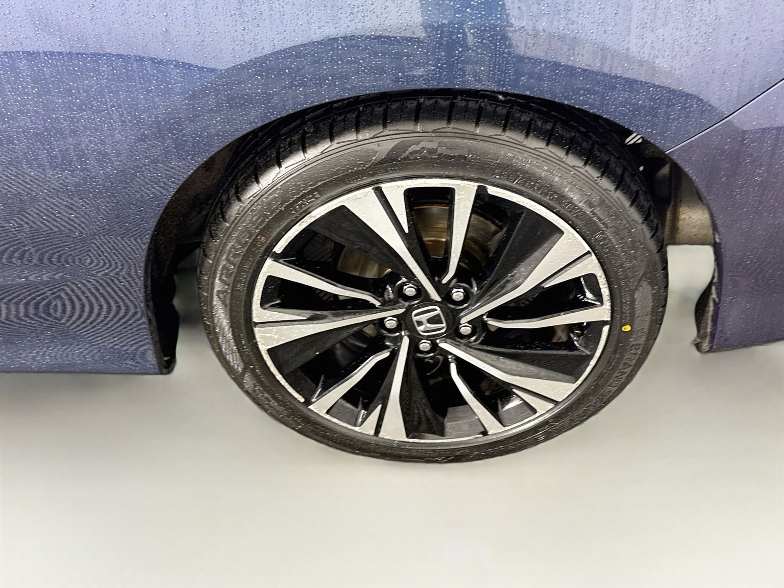 Used 2017 Blue Honda EX-L image 23