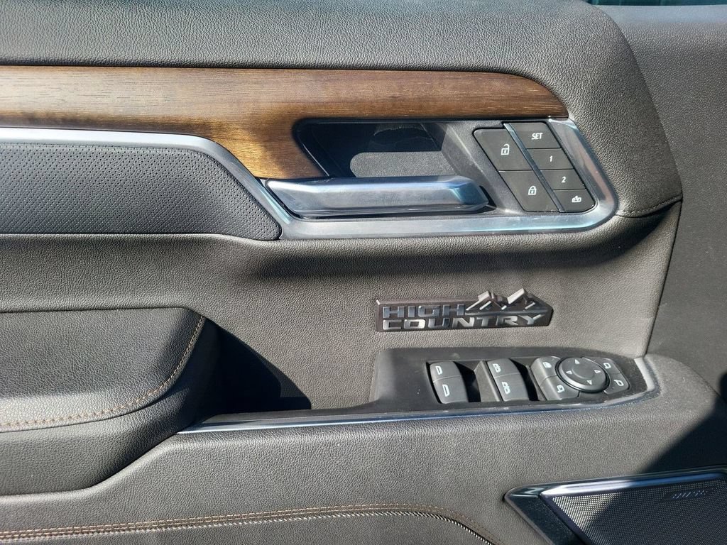 Used 2025 Black Chevrolet High Country image 29