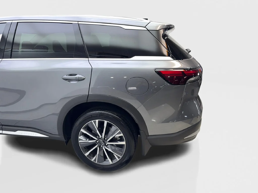Used 2026 Gray INFINITI LUXE image 19