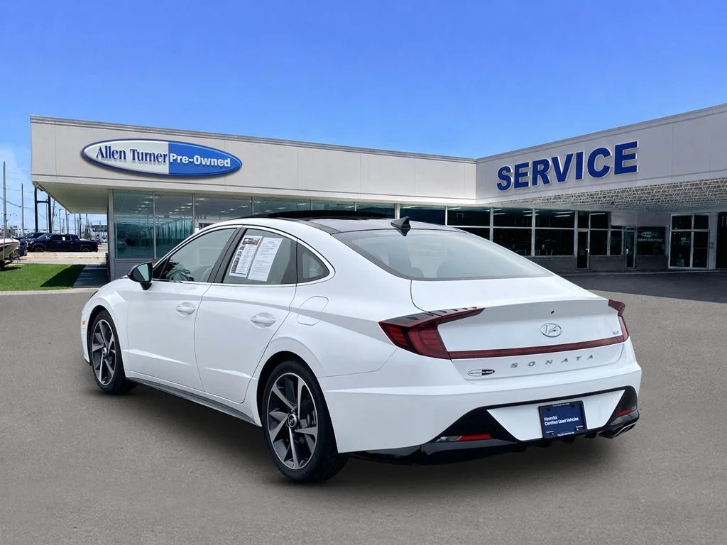 Used 2022 Quartz White Hyundai SEL Plus image 6