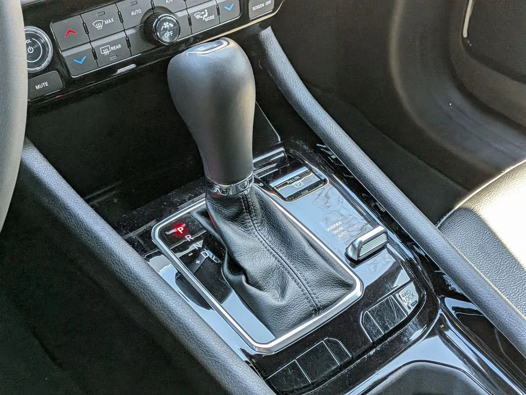 Used 2026 Blue Jeep Limited image 17