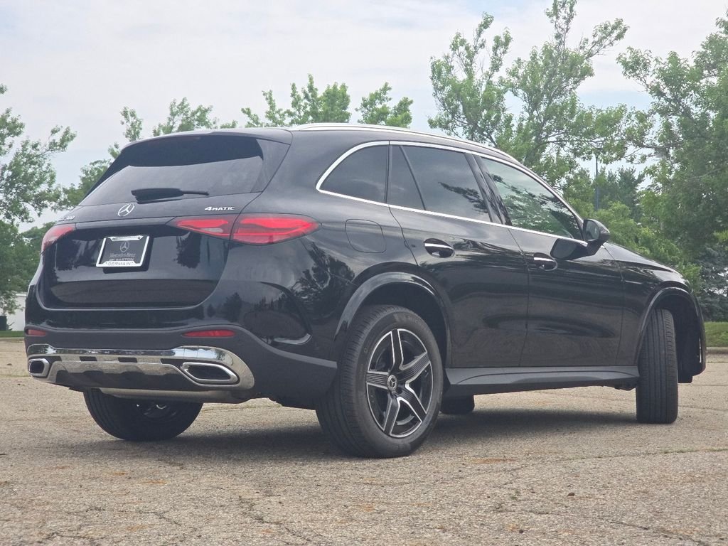 New 2026 Black Mercedes-Benz GLC 300 image 16