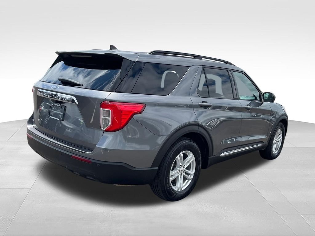 Used 2022 Gray Ford XLT image 5
