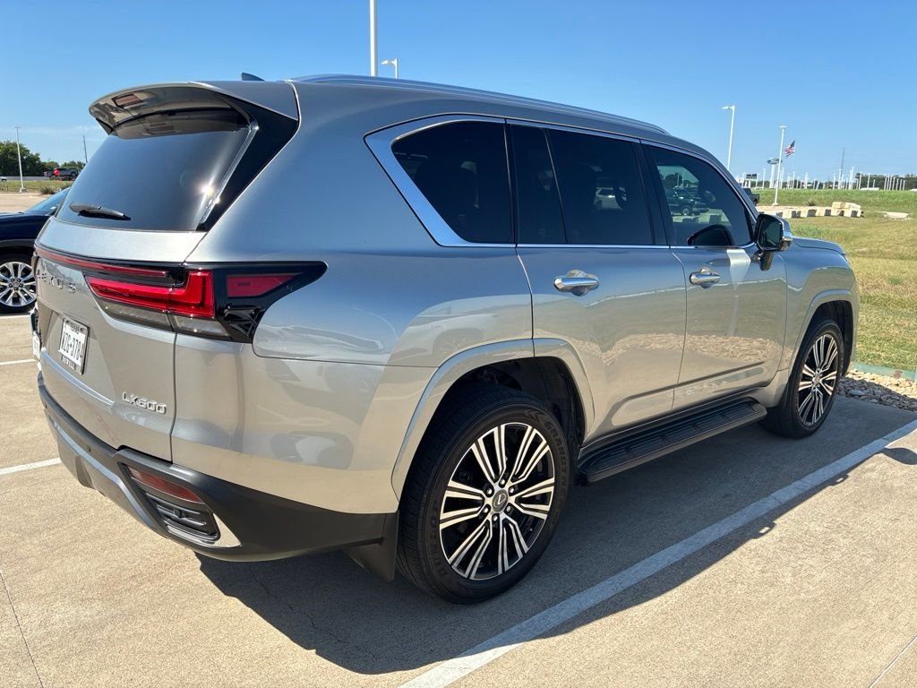 Used 2022 Silver Lexus 600 Luxury image 2