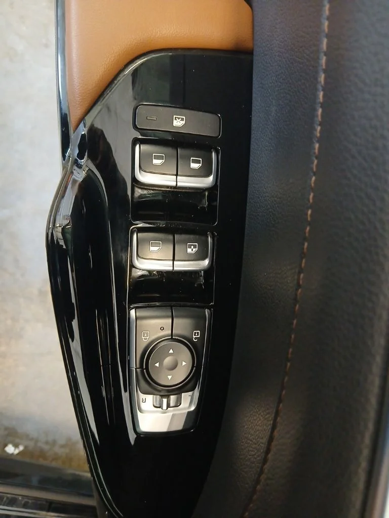 Used 2023 Black Kia GT image 23