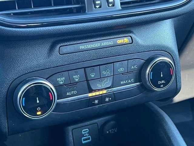 Used 2023 Gray Ford ST-Line image 24