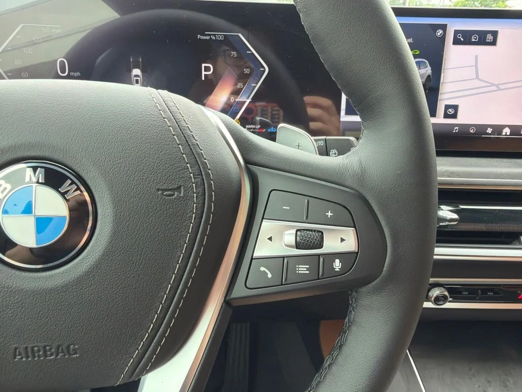 New 2026 Alpine White BMW sDrive40i image 19