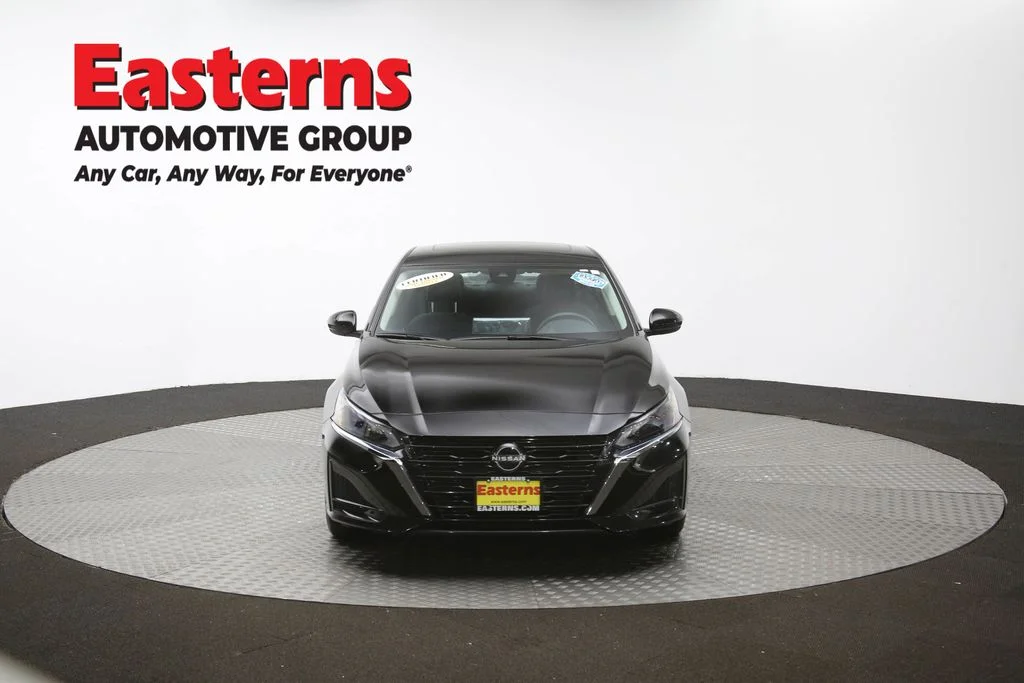 Used 2023 Black Nissan 2.5 SV image 50