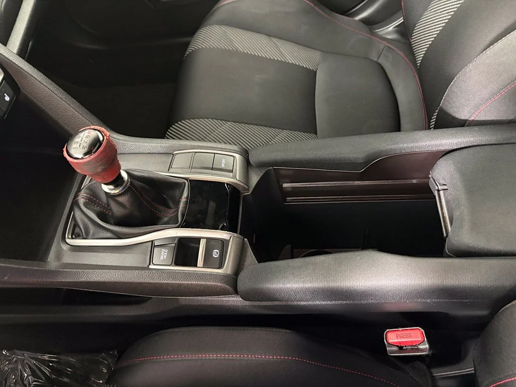 Used 2018 White Honda Si image 32