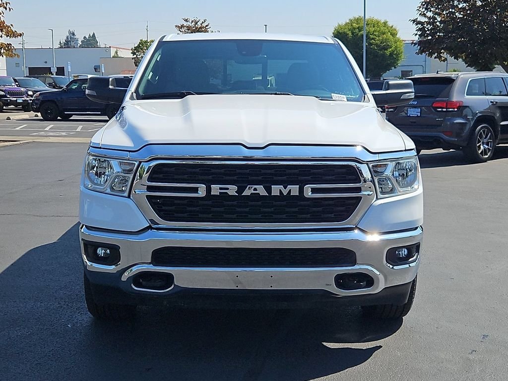 Certified Used 2024 White Ram Big Horn/Lone Star image 9