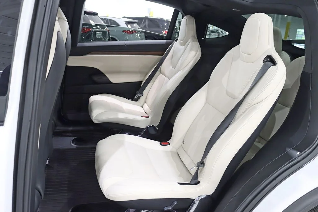 2022 Tesla Model X Base