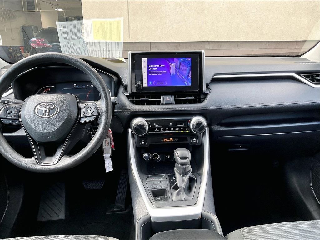 Used 2025 White Toyota LE image 18