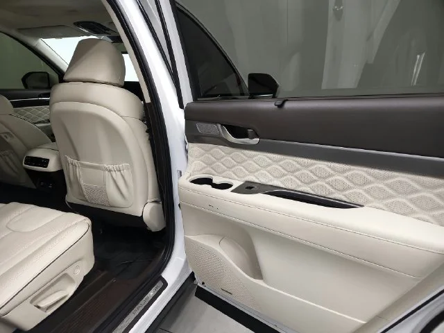 Used 2020 White Hyundai Limited image 25