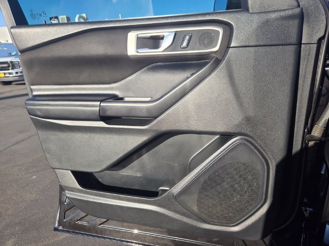 Used 2020 Black Ford XLT image 12