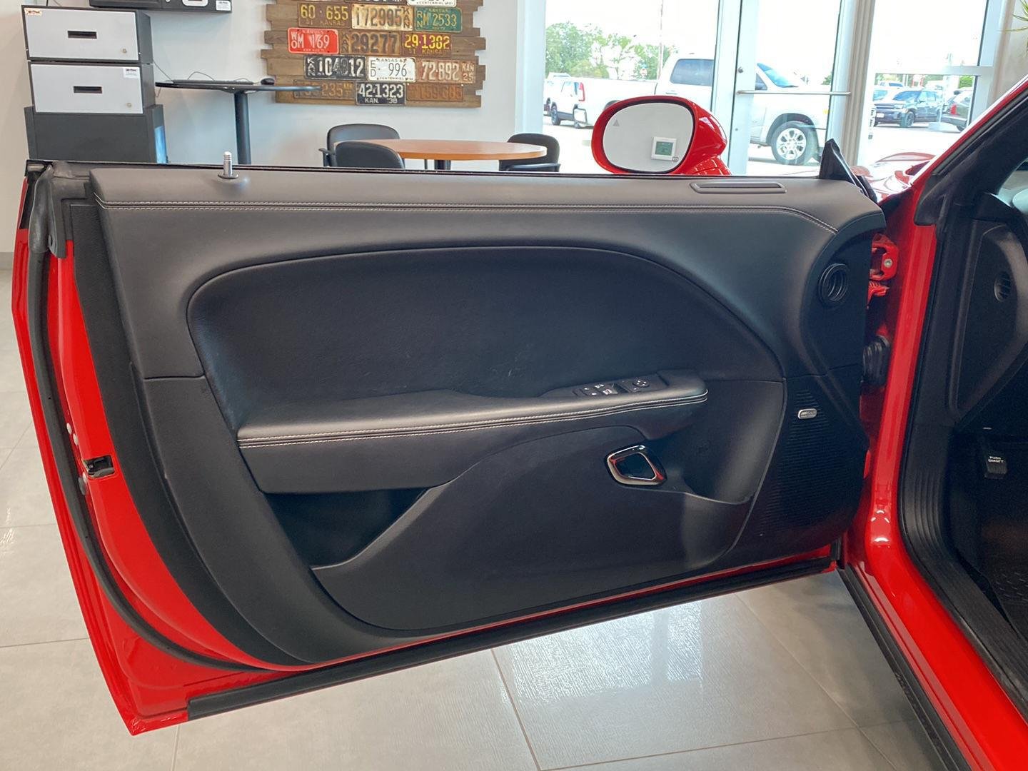 Used 2020 Torred Clearcoat Dodge SRT Hellcat Redeye image 23