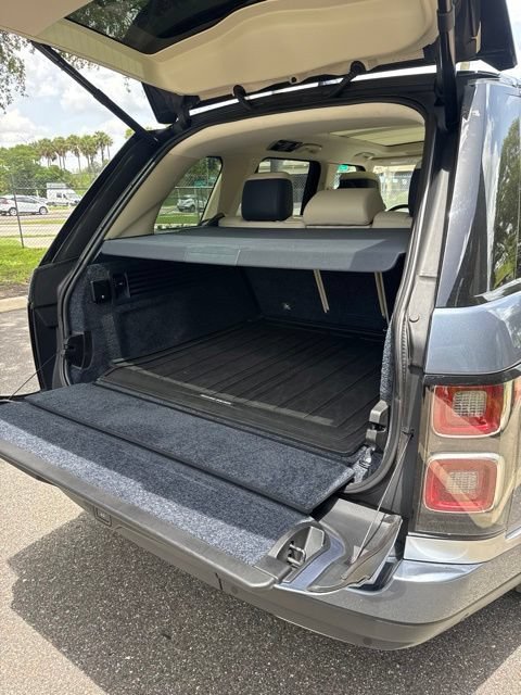 Used 2020 Byron Blue Metallic Land Rover HSE image 6