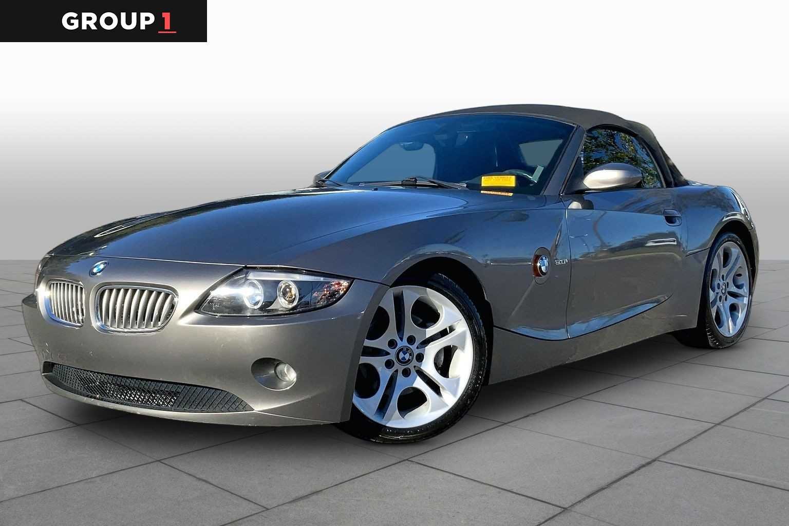 Pre-Owned 2004 BMW Z4 3.0i Pre-Owned 2004 BMW Z4 3.0i