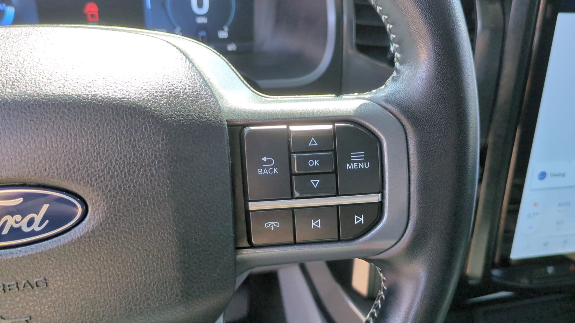 Used 2024 Silver Metallic Ford Flash image 17