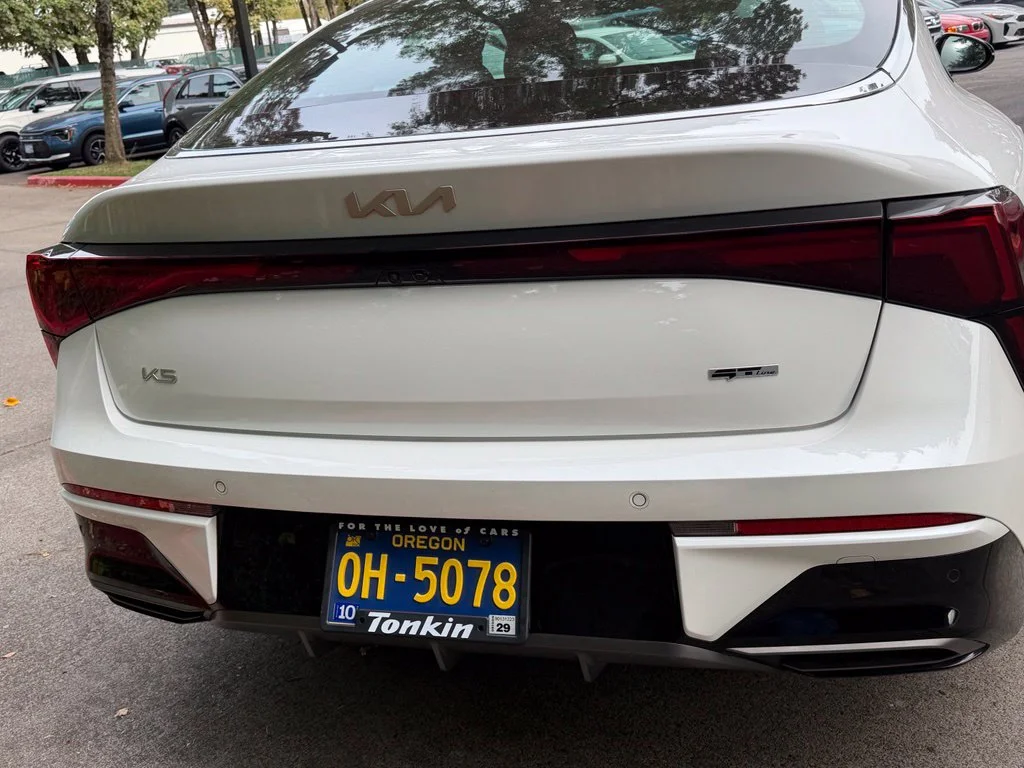Used 2026 Snow White Pearl Kia GT-Line image 5