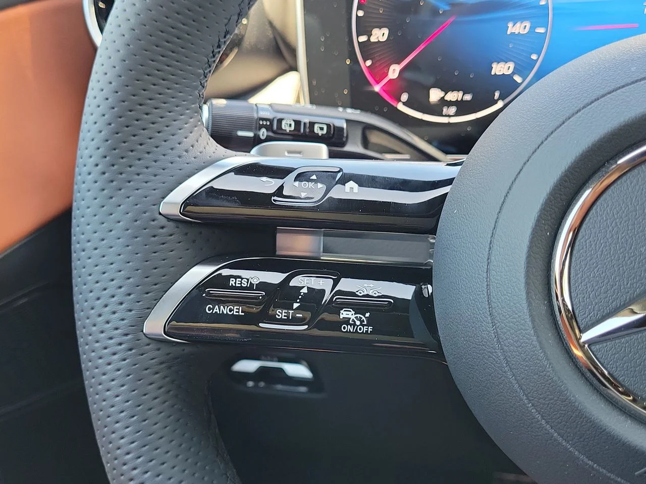 New 2027 Polar White Mercedes-Benz GLC 300 image 31