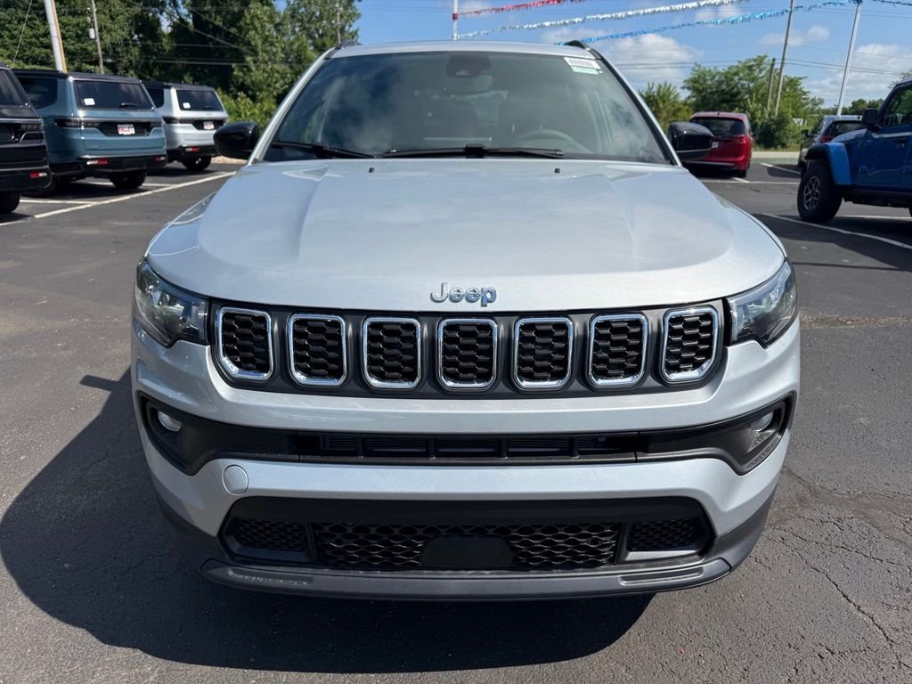 New 2026 Silver Zynith Metallic Clearcoat Jeep  image 9