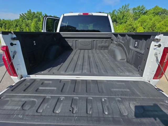 Used 2025 White Ford XLT image 13