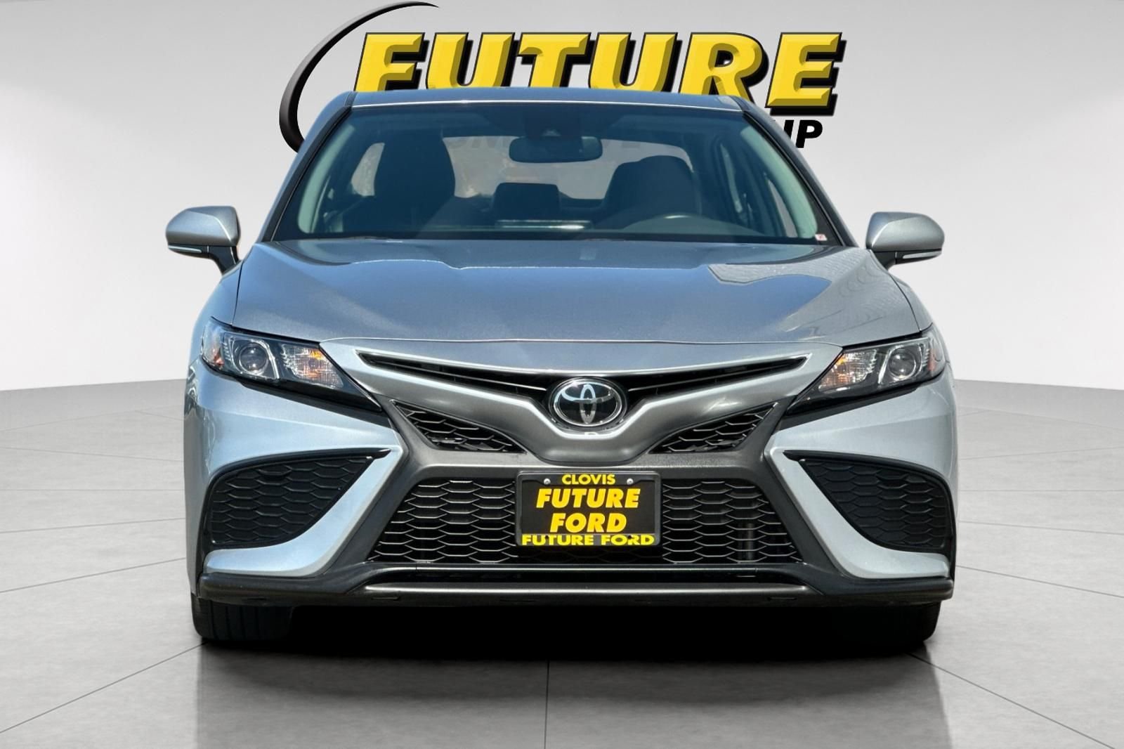 Used 2024 Silver Toyota SE image 9