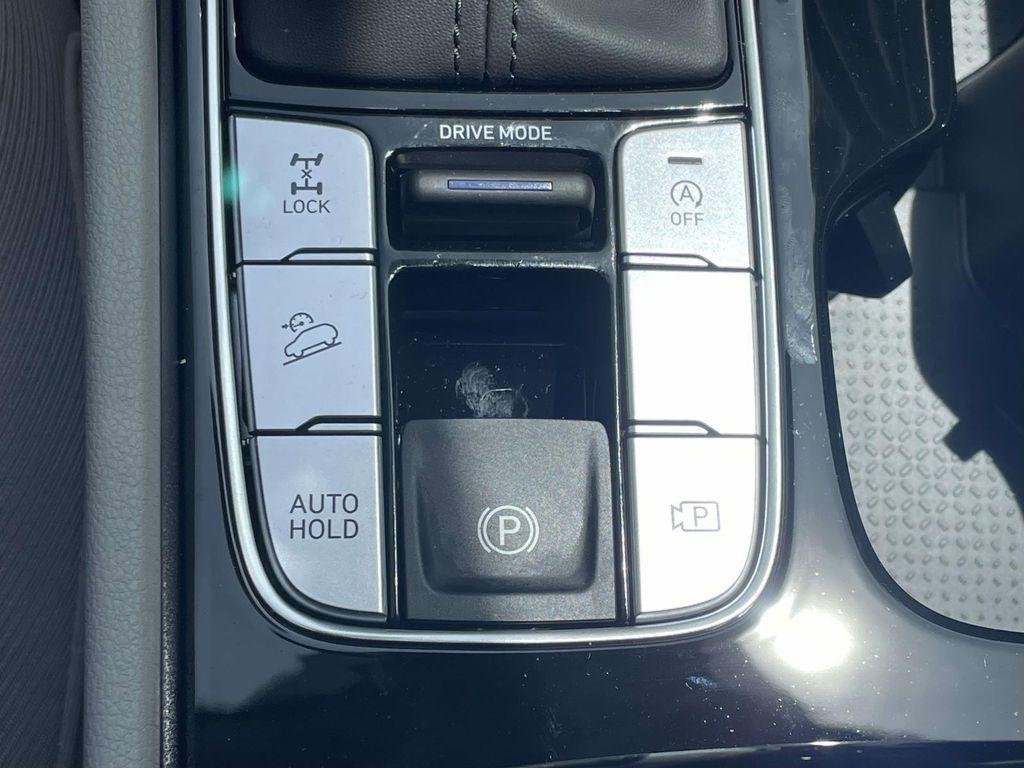 New 2026 Black Hyundai SEL AWD image 30