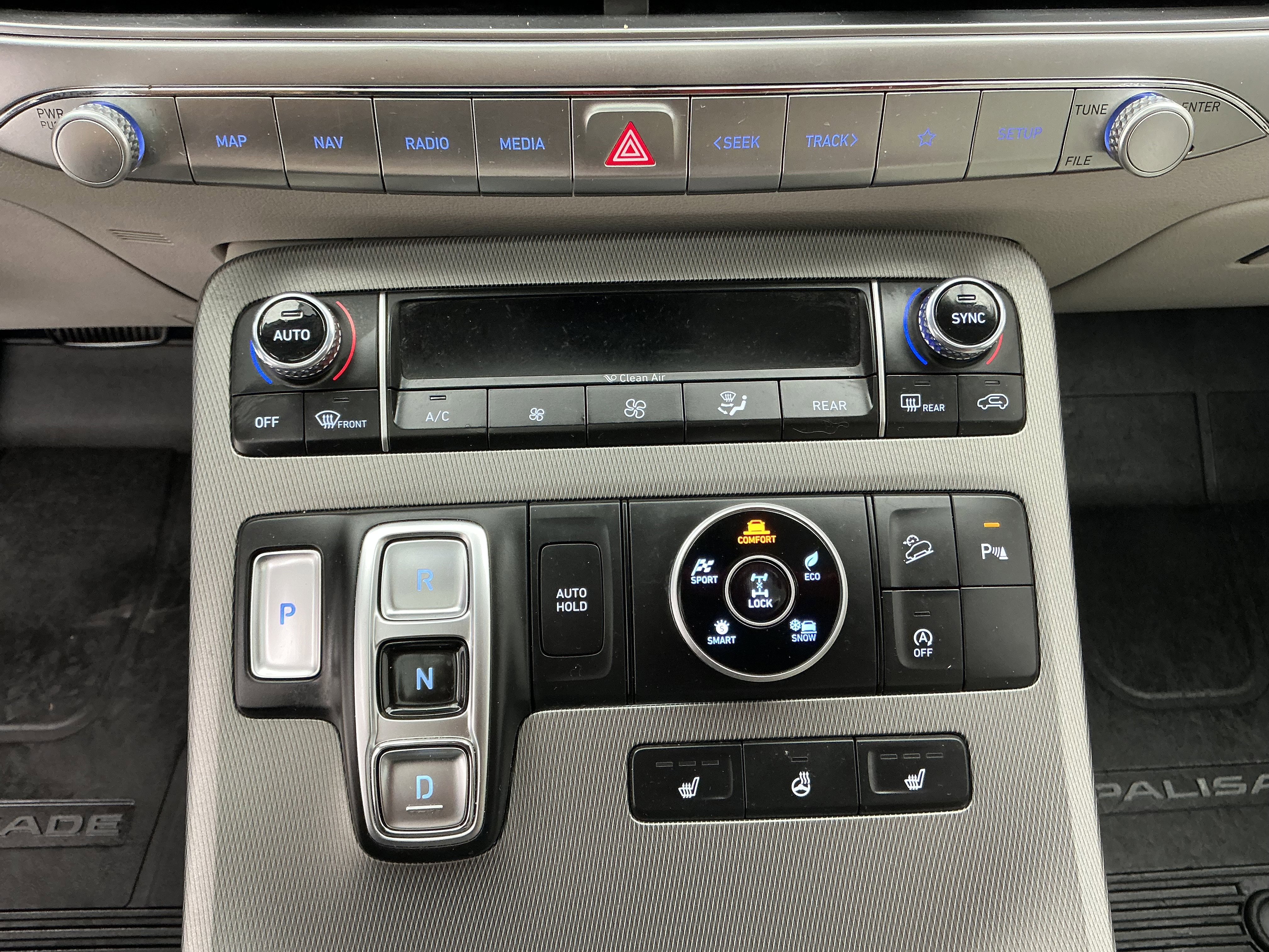 Used 2021 Hyper White Hyundai SEL image 11