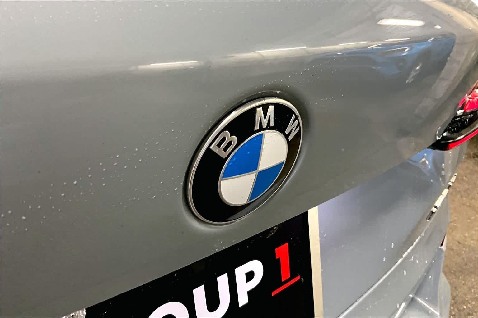 Used 2024 Brooklyn Grey Metallic BMW xDrive40i image 30