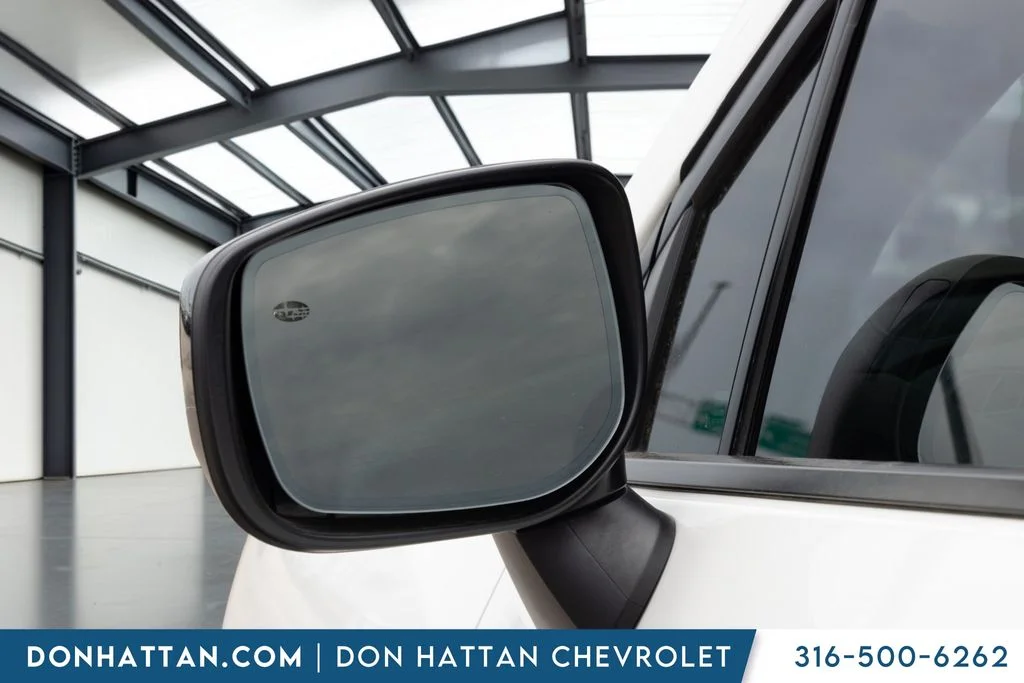 Used 2022 White Subaru Onyx Edition image 30