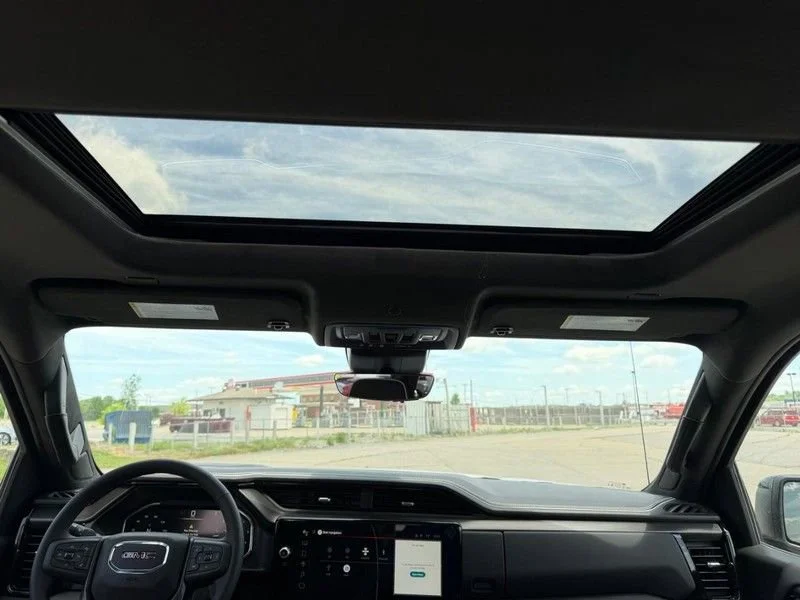 2026 GMC Sierra 1500 AT4X - Photo 8