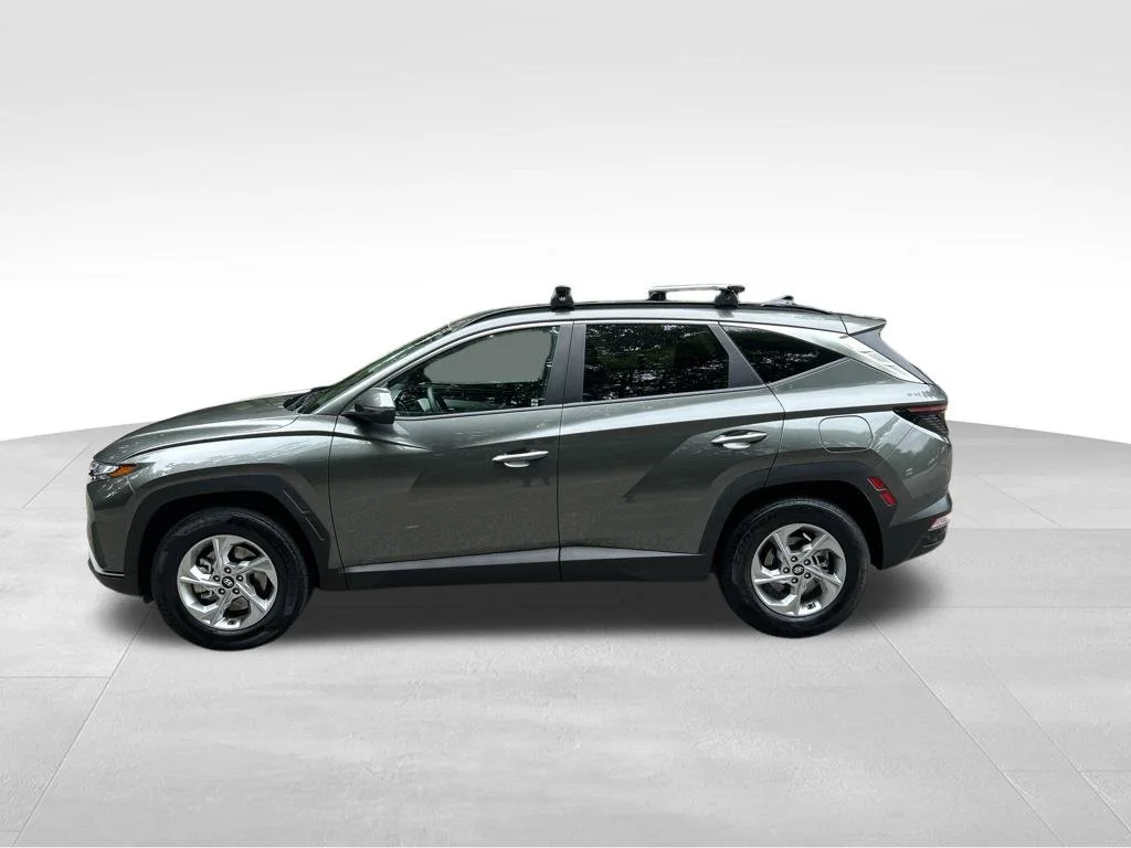 Used 2023 Gray Hyundai SEL image 2