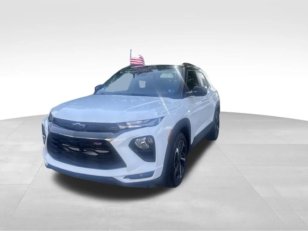 Used 2021 White Chevrolet RS image 2