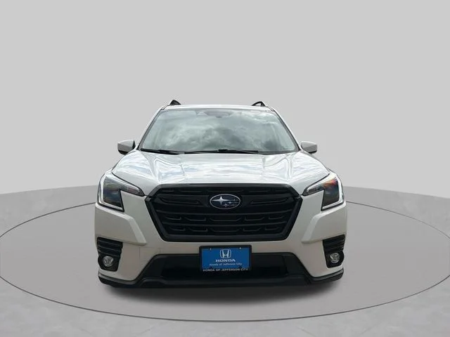 Used 2024 Crystal White Pearl Subaru Premium image 10
