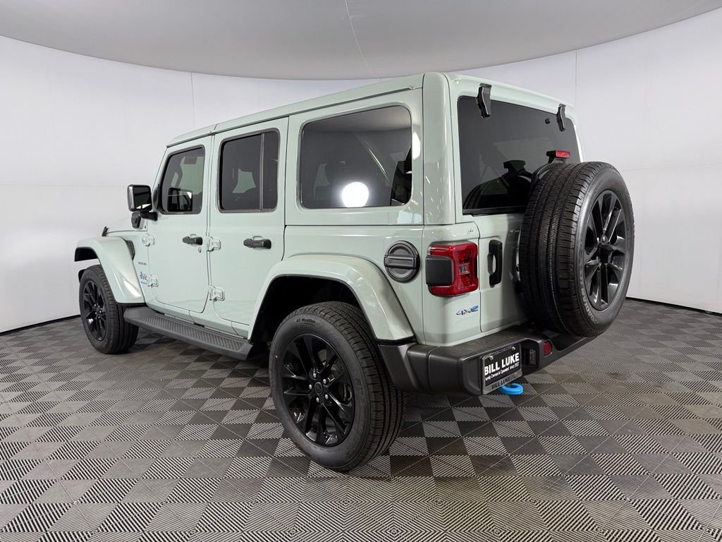 Used 2024 Earl Clearcoat Jeep Sahara 4xe image 9