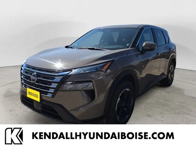 Used 2025  Nissan SV image 1